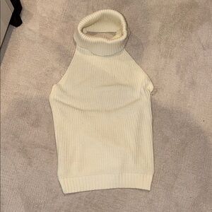 L'ATISTE Ivory Turtleneck Sleeveless Sweater
